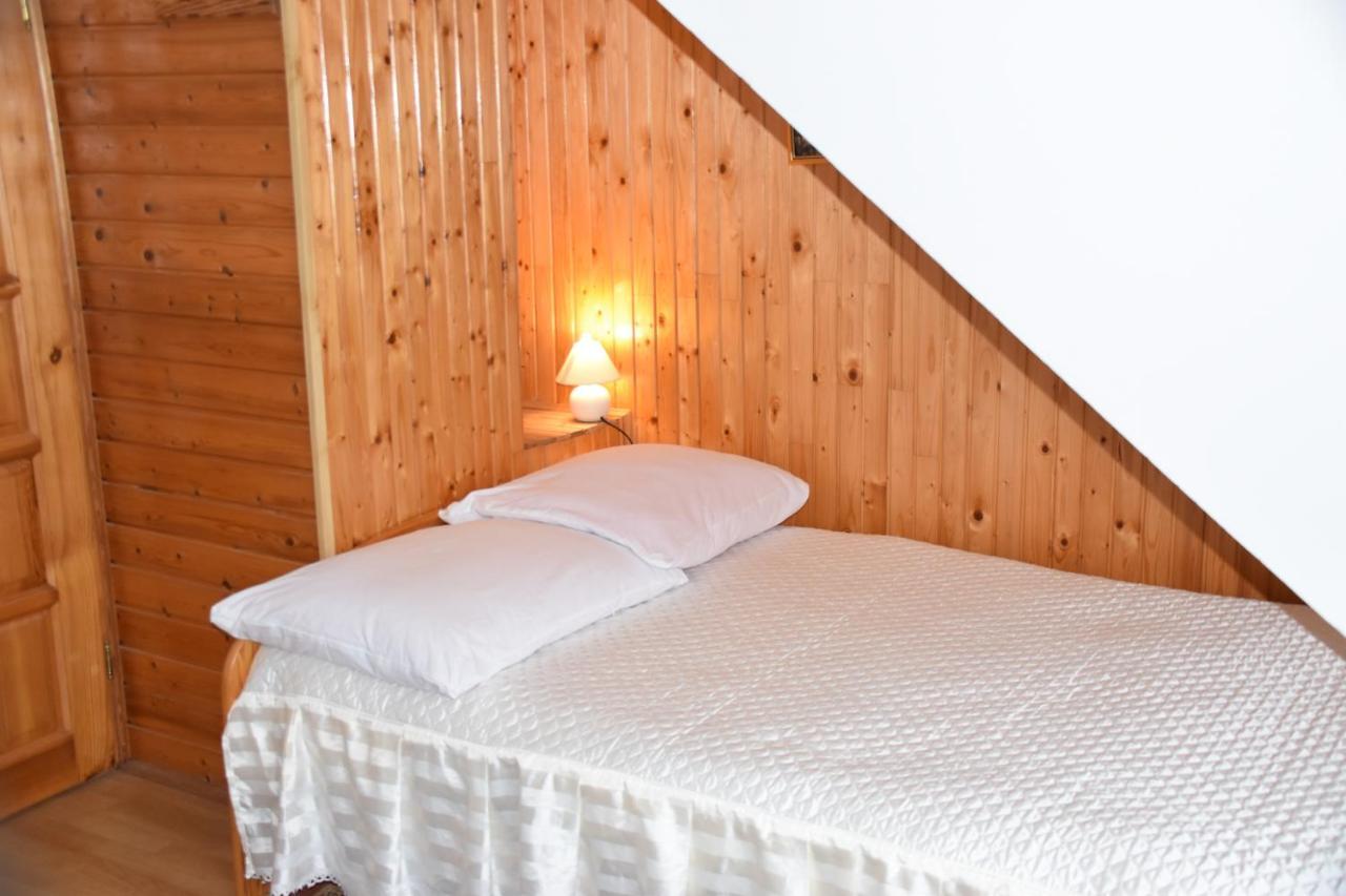 Domek Jaskółka Białowieża Exterior foto